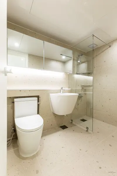 베이지 테라조로 완성한 모던 욕실 인테리어